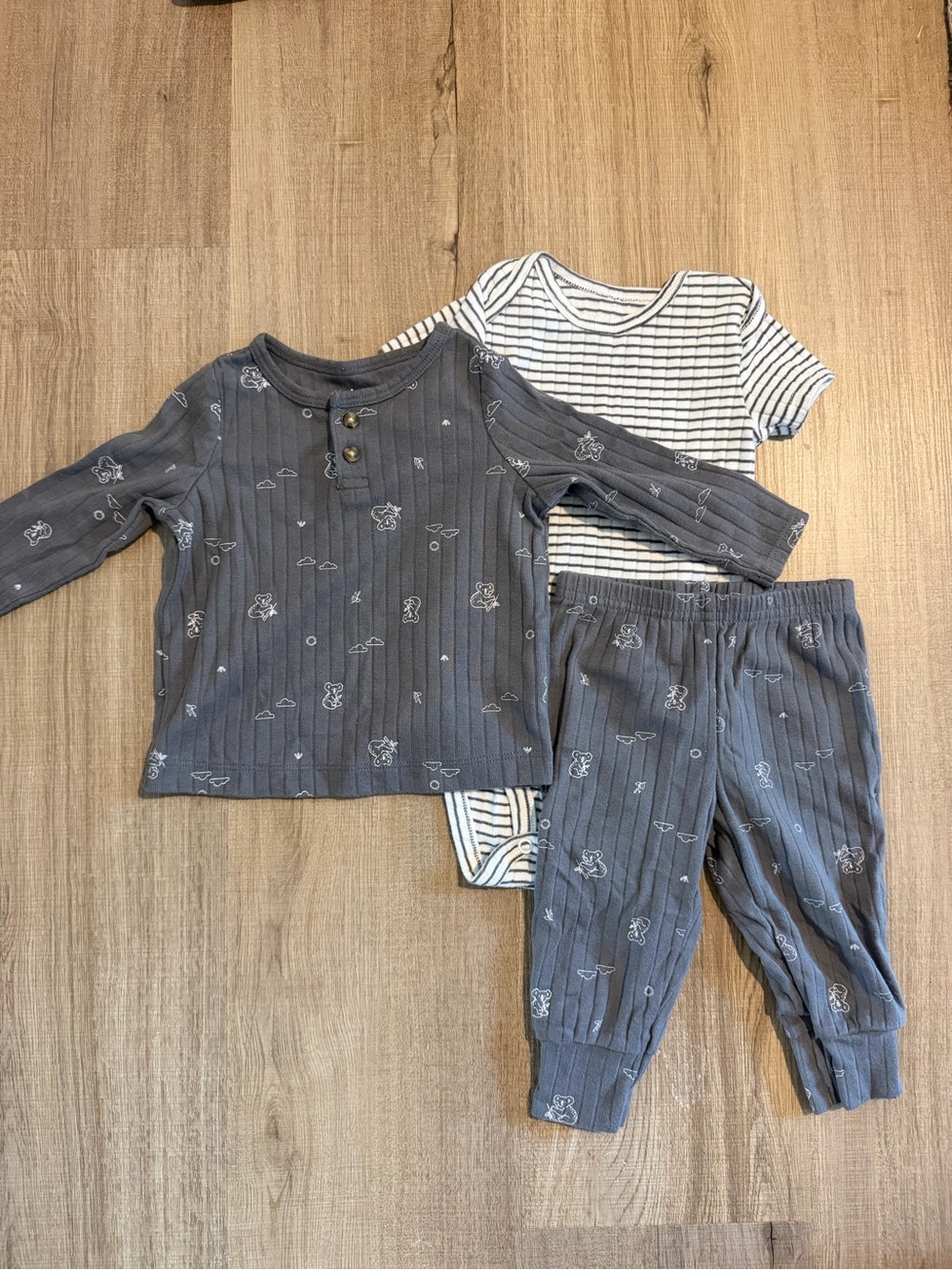 Carters 3 piece set